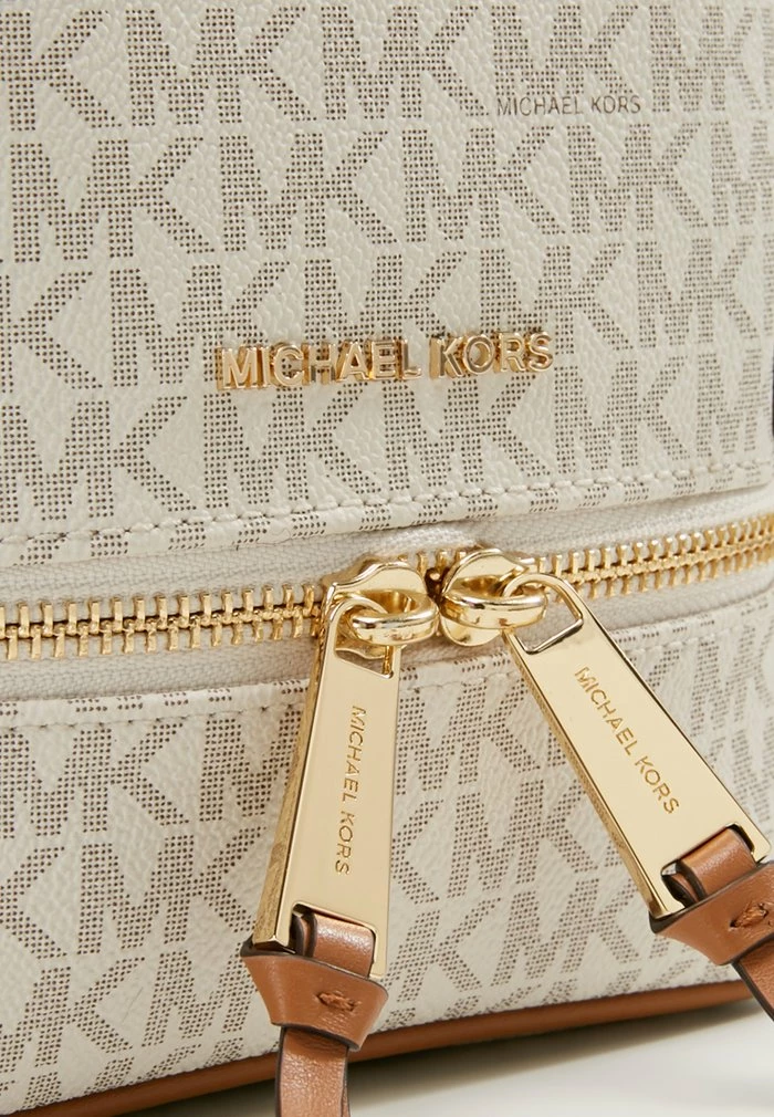 MICHAEL Michael Kors RHEA ZIP XS BACKPACK - Rucksack - Vanilla 9 MICHAEL Michael Kors RHEA ZIP XS BACKPACK - Rucksack - Vanilla - Image 7