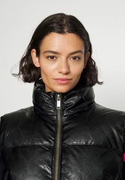 MICHAEL Michael Kors PUFFER VEST - Waistcoat - Black -MICHAEL Michael Kors shop 06302058616e42478b56604f84b9087a