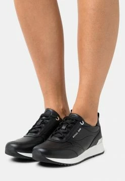 MICHAEL Michael Kors ALLIE STRIDE TRAINER - Trainers - Black