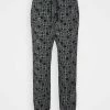 MICHAEL Michael Kors LOGO PULL ON PANT - Tracksuit Bottoms - Black/white -MICHAEL Michael Kors shop 0da3471342524be8a421c1e89c90549e