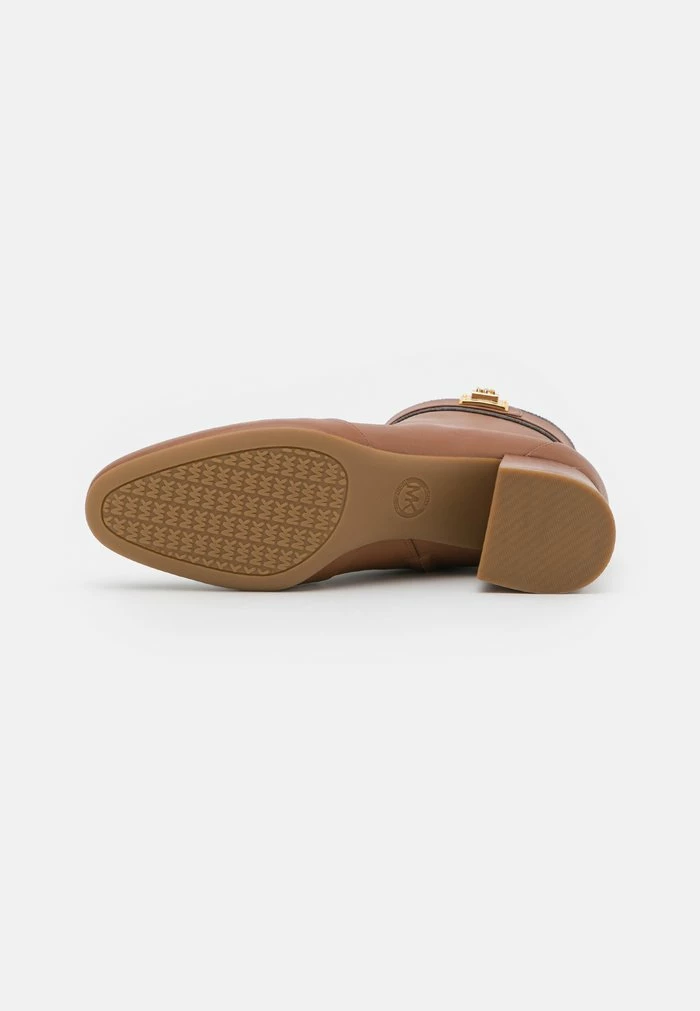 MICHAEL Michael Kors PADMA STRAP BOOTIE - Classic Ankle Boots - Brown/luggage 8 MICHAEL Michael Kors PADMA STRAP BOOTIE - Classic Ankle Boots - Brown/luggage - Image 6