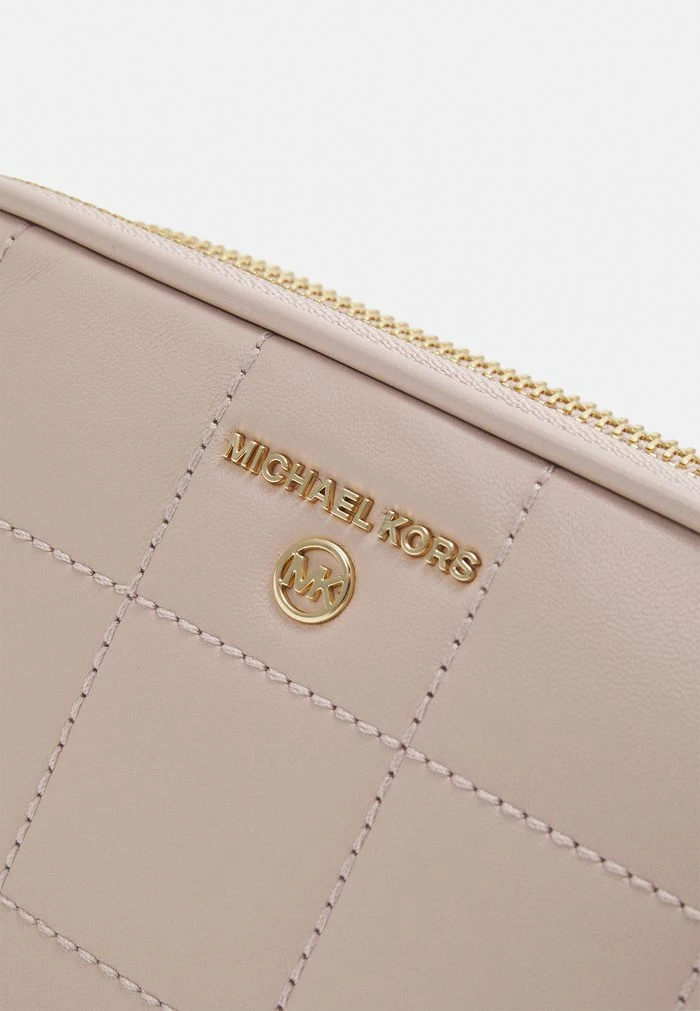 MICHAEL Michael Kors JET SET CHARM XBODY - Across Body Bag - Soft Pink 6 MICHAEL Michael Kors JET SET CHARM XBODY - Across Body Bag - Soft Pink - Image 4