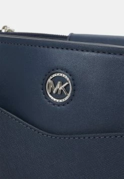 MICHAEL Michael Kors EVERLY SATCHEL - Handbag - Navy 9 MICHAEL Michael Kors EVERLY SATCHEL - Handbag - Navy -MICHAEL Michael Kors shop 13fd4876186445568ef9ceaaadbac90e