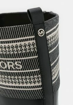 MICHAEL Michael Kors ALDRIDGE BOOT - Boots - Black/camel -MICHAEL Michael Kors shop 15462ab4b0ba44e4943918d8e9364887