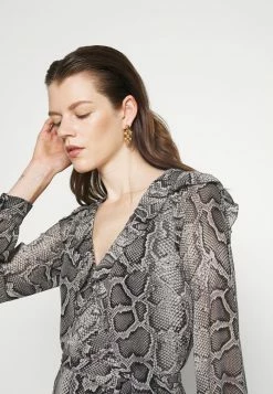 MICHAEL Michael Kors SNAKE WRAP DRESS - Day Dress - Malachite Grey -MICHAEL Michael Kors shop 1c5ca6a943774407b53a9025de88719b