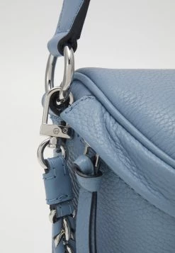 MICHAEL Michael Kors SLATER SLING PACK - Across Body Bag - Chambray -MICHAEL Michael Kors shop 23c8720b40e24e74bfb3a9d98d84373b