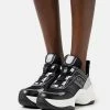 MICHAEL Michael Kors OLYMPIA TRAINER - Trainers - Silver