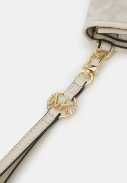 MICHAEL Michael Kors JET SET CHARM FLAP WRISTLET - Wallet - Natural -MICHAEL Michael Kors shop 33757389564947f8a20f89ff26d32a3e