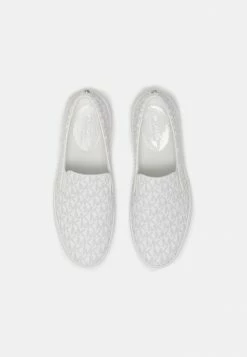MICHAEL Michael Kors KEATON - Slip-ons - Bright White 13 MICHAEL Michael Kors KEATON - Slip-ons - Bright White -MICHAEL Michael Kors shop 33d82fb5187e4d2ebca4116b77ed55ba