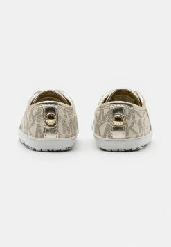 MICHAEL Michael Kors BABY BORIUM - First Shoes - Vanilla -MICHAEL Michael Kors shop 36756904da6a4946a16e622b59c1a918