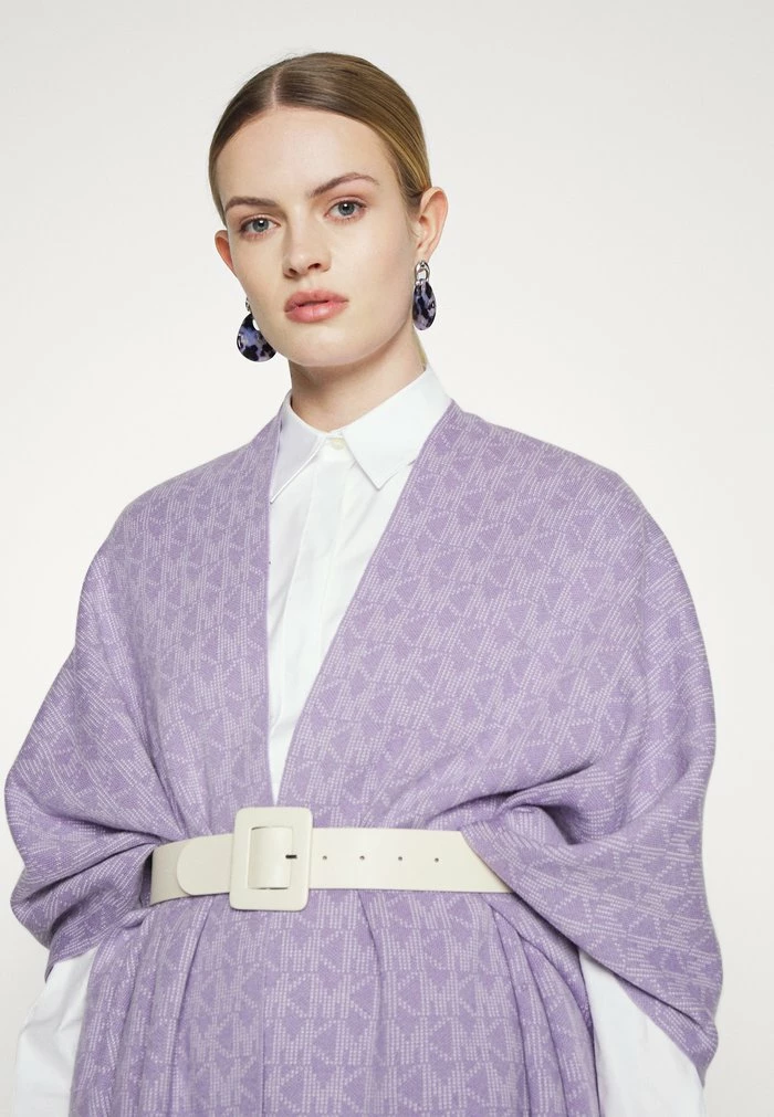 MICHAEL Michael Kors BOLD INTARSIA PONCHO - Cape - Lavender Mist 6 MICHAEL Michael Kors BOLD INTARSIA PONCHO - Cape - Lavender Mist - Image 4