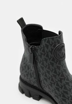 MICHAEL Michael Kors RIDLEY CHELSEA - Classic Ankle Boots - Black -MICHAEL Michael Kors shop 37a2d7383b2149168c00c60e1821a5b8