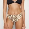 MICHAEL Michael Kors DIAGONAL BELT HIGH LEG BOTTOM - Bikini Bottoms - Bone 2 MICHAEL Michael Kors DIAGONAL BELT HIGH LEG BOTTOM - Bikini Bottoms - Bone -MICHAEL Michael Kors shop 464928a396134c78b0ab39416c23921e