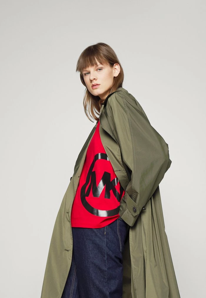 MICHAEL Michael Kors CHARM CLASSIC - Print T-shirt - Crimson 6 MICHAEL Michael Kors CHARM CLASSIC - Print T-shirt - Crimson - Image 4