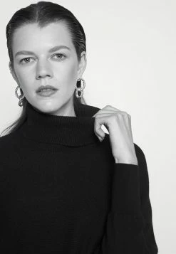 MICHAEL Michael Kors ASYM PONCHO - Cape - Black -MICHAEL Michael Kors shop 47a224571cce4e71a65bbed5f73f7cd1