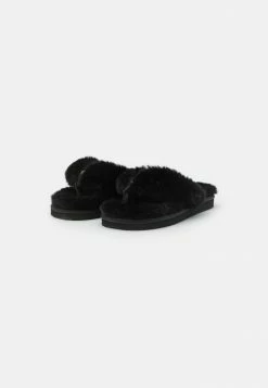 MICHAEL Michael Kors LALA THONG - Slippers - Black 11 MICHAEL Michael Kors LALA THONG - Slippers - Black -MICHAEL Michael Kors shop 4c93f8010598460883fea84bab8e83e5