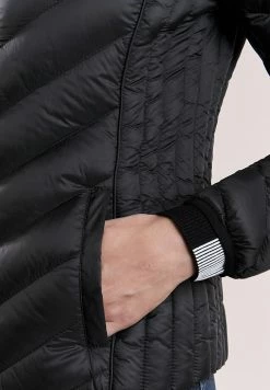 MICHAEL Michael Kors SHORT PACKABLE - Down Jacket - Black -MICHAEL Michael Kors shop 538157d0401147fbb553e7a6a36252e5