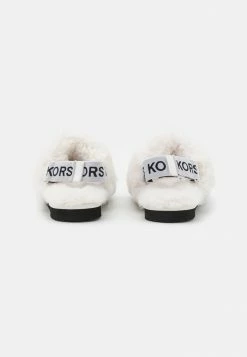 MICHAEL Michael Kors ELSIE - Slippers - Optic White 12 MICHAEL Michael Kors ELSIE - Slippers - Optic White -MICHAEL Michael Kors shop 59639306e68a47e9896c3340b17983fa