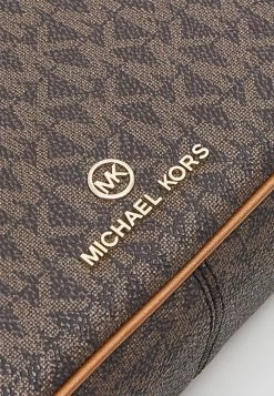 MICHAEL Michael Kors PIPER POUCHETTE - Handbag - Brown/acorn -MICHAEL Michael Kors shop 5c7d522893e54ae9bd558c73cdc95992