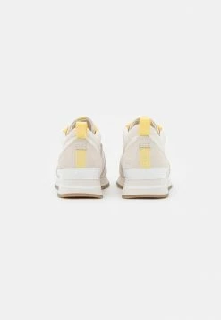 MICHAEL Michael Kors DASH TRAINER - Trainers - Cream 12 MICHAEL Michael Kors DASH TRAINER - Trainers - Cream -MICHAEL Michael Kors shop 5e34050fd4f94561b10b8c14a775e7fd