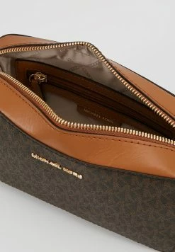 MICHAEL Michael Kors CROSSBODIES CAMERA BAG - Across Body Bag - Brown -MICHAEL Michael Kors shop 5f898dd6000a4c2a8de211da976d4174