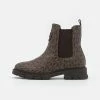 MICHAEL Michael Kors RIDLEY CHELSEA - Classic Ankle Boots - Brown