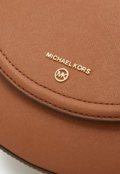 MICHAEL Michael Kors JET SET CHARM DOME - Across Body Bag - Luggage -MICHAEL Michael Kors shop 6daecf6fb7c7435db3c714ae9411c532