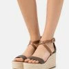 MICHAEL Michael Kors SERENA WEDGE - Platform Sandals - Brown -MICHAEL Michael Kors shop 7ea4bb97aca7496599dcafa54b21f8ae