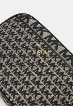 MICHAEL Michael Kors JET CHARM CAMERA XBODY - Across Body Bag - Beige -MICHAEL Michael Kors shop 7fb1c259c5994ada82ec5881368ec2eb