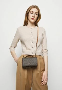 MICHAEL Michael Kors JET SET CHARM PHONE XBODY - Handbag - Brown/acorn