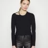 MICHAEL Michael Kors CHAIN CUTOUT FITTED - Jumper - Black -MICHAEL Michael Kors shop 8f44774c0b8044ed81e999f144677c84