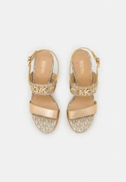 MICHAEL Michael Kors FARRAH WEDGE - Platform Sandals - Pale Gold -MICHAEL Michael Kors shop 9282b044cf744a32a0d9f5ab42617558