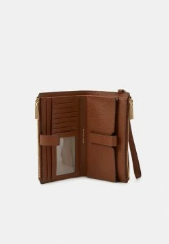 MICHAEL Michael Kors JET WRISTLET - Wallet - Luggage 8 MICHAEL Michael Kors JET WRISTLET - Wallet - Luggage -MICHAEL Michael Kors shop a261c6d843b6484392986494e615f298