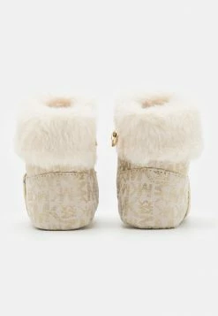 MICHAEL Michael Kors BABY LEYDON - First Shoes - Vanilla/gold -MICHAEL Michael Kors shop a67984352c1f483ea8727646d4cbbe31