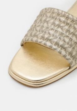 MICHAEL Michael Kors SADLER SLIDE - Mules - Pale Gold 15 MICHAEL Michael Kors SADLER SLIDE - Mules - Pale Gold -MICHAEL Michael Kors shop abc28d8e05604d03b7b3356fcf993dc1