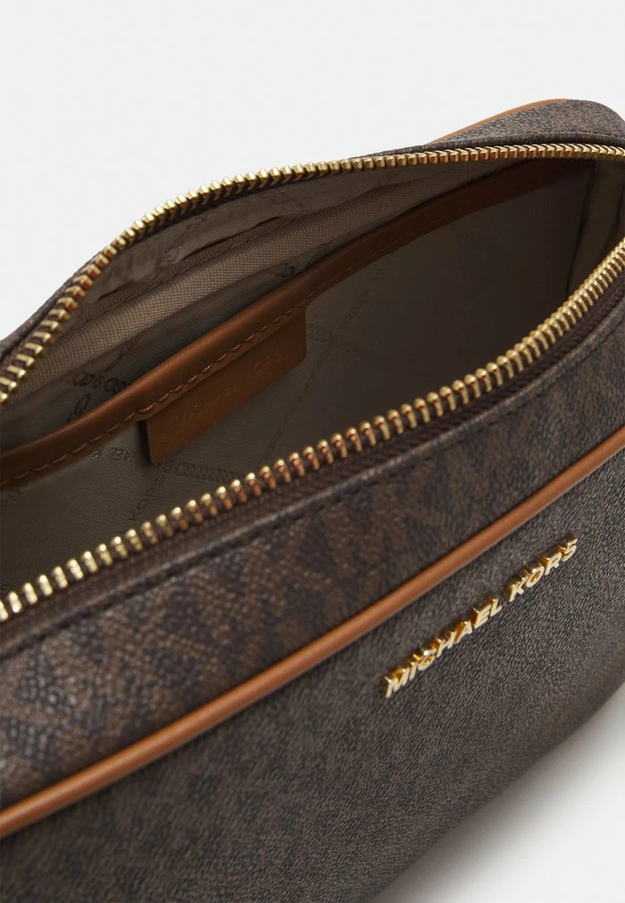 MICHAEL Michael Kors JET SET CROSSBODY - Across Body Bag - Brown 5 MICHAEL Michael Kors JET SET CROSSBODY - Across Body Bag - Brown - Image 3