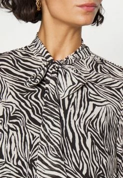 MICHAEL Michael Kors TEX BOW TIE ROMPER - Jumpsuit - Bone 13 MICHAEL Michael Kors TEX BOW TIE ROMPER - Jumpsuit - Bone -MICHAEL Michael Kors shop c3a7dac27ab347119adf7fe117f9cdee