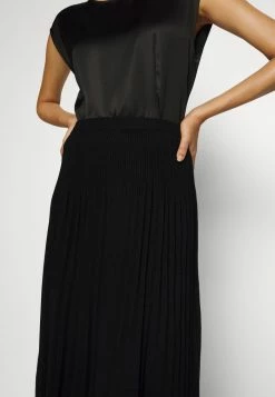 MICHAEL Michael Kors Pleated Skirt - Black 13 MICHAEL Michael Kors Pleated Skirt - Black -MICHAEL Michael Kors shop c9941136b1f241ae803b99380b2efcc9