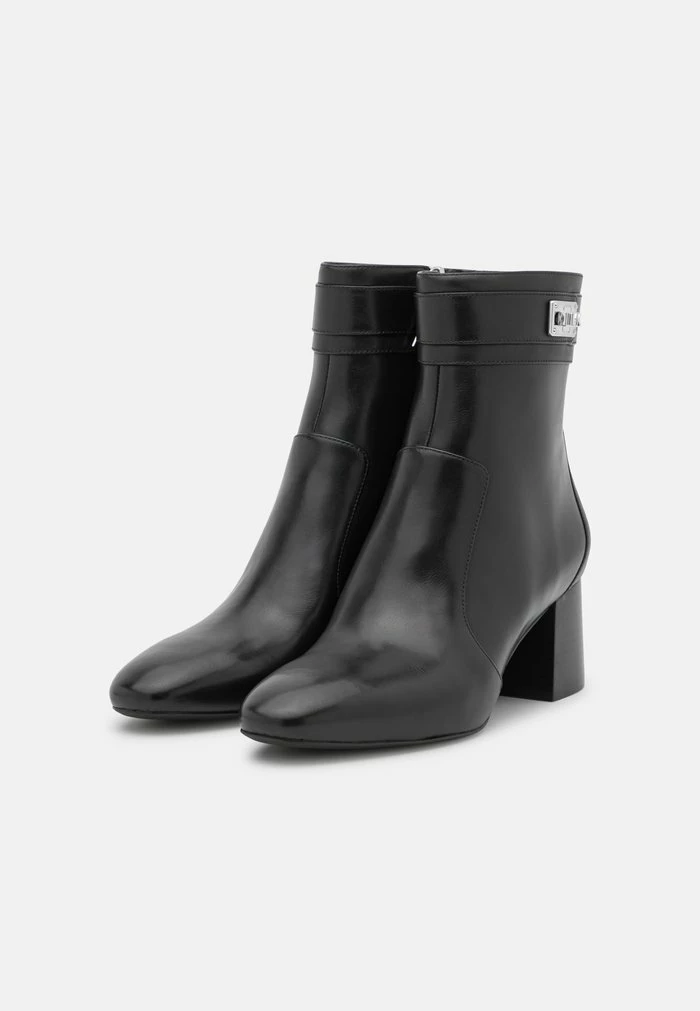MICHAEL Michael Kors PADMA STRAP BOOTIE - Classic Ankle Boots - Black 4 MICHAEL Michael Kors PADMA STRAP BOOTIE - Classic Ankle Boots - Black - Image 2