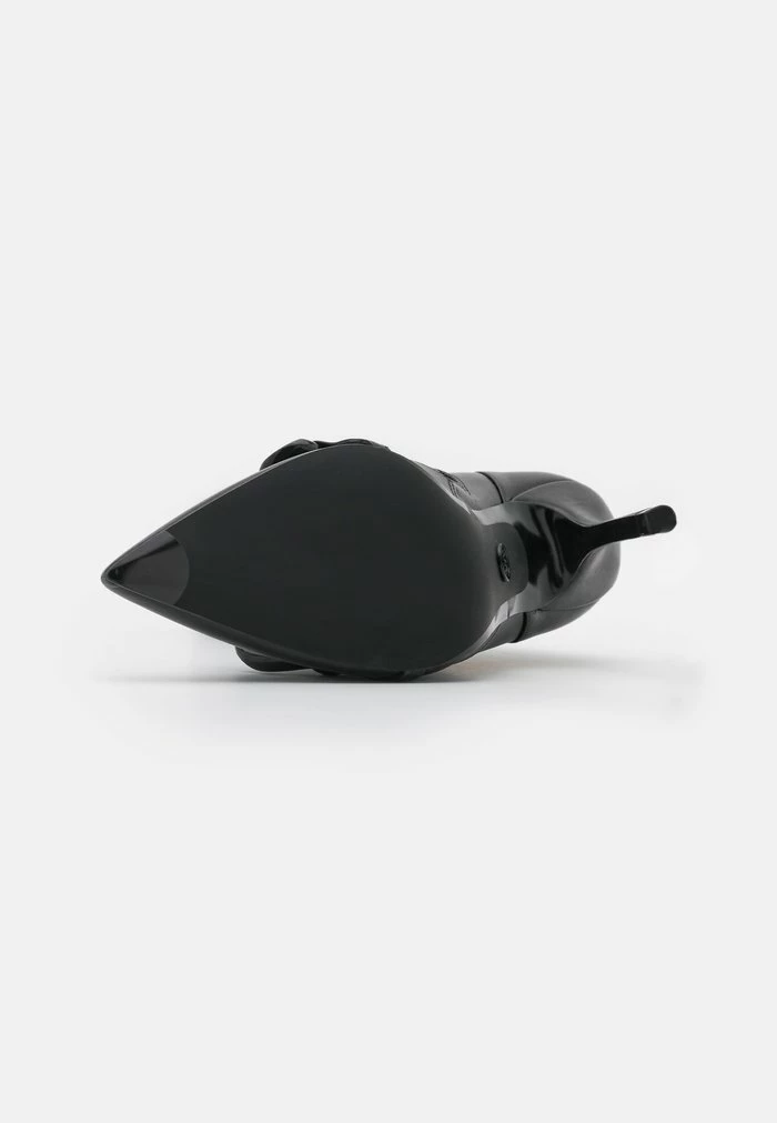 MICHAEL Michael Kors SCARLETT BOOTIE - Classic Ankle Boots - Black 8 MICHAEL Michael Kors SCARLETT BOOTIE - Classic Ankle Boots - Black - Image 6