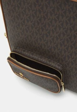 MICHAEL Michael Kors TRAVEL LAPTOP CASE POUCH - Laptop Bag - Brown/acorn -MICHAEL Michael Kors shop d6ac2c6d537547aca2b22332186c8808