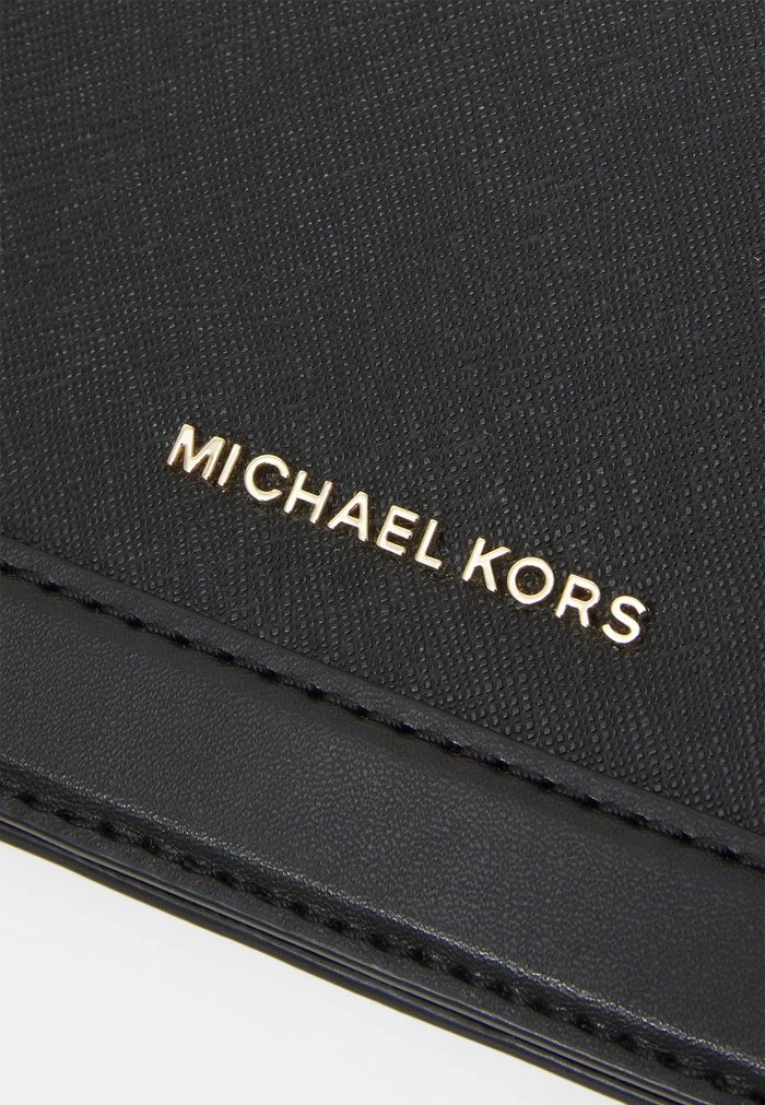 MICHAEL Michael Kors JET XBODY - Across Body Bag - Black 7 MICHAEL Michael Kors JET XBODY - Across Body Bag - Black - Image 5