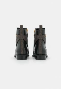 MICHAEL Michael Kors FARRAH FLAT BOOTIE - Classic Ankle Boots - Black -MICHAEL Michael Kors shop dcd7ac5dd26f4111981e26833530b670