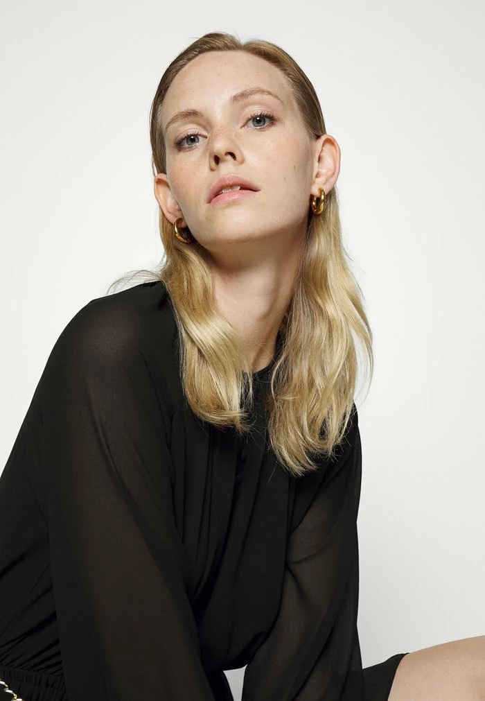 MICHAEL Michael Kors CHAIN BELT MINI DRESS - Cocktail Dress / Party Dress - Black 7 MICHAEL Michael Kors CHAIN BELT MINI DRESS - Cocktail Dress / Party Dress - Black - Image 5