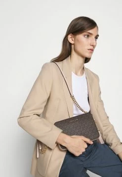 MICHAEL Michael Kors JET CAMERA BAG - Across Body Bag - Brown/softpink