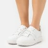 MICHAEL Michael Kors EMMETT STRAP LACE UP - Trainers - Optic White 2 MICHAEL Michael Kors EMMETT STRAP LACE UP - Trainers - Optic White -MICHAEL Michael Kors shop e85ad81fcf9c4d92a8d21a0cf737f3fe