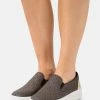 MICHAEL Michael Kors EMMETT - Slip-ons - Brown -MICHAEL Michael Kors shop ed8d51089a1f42909b7acf1bc2bc2ab9