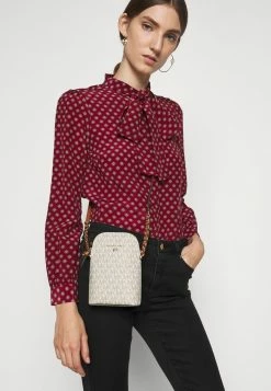 MICHAEL Michael Kors JET SET XBODY - Across Body Bag - Vanilla